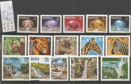 RHODESIA   VAR.  UN MOUNTED MINT SET