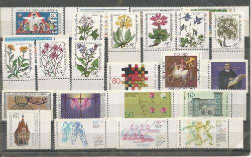 GERMANY  UN MOUNTED MINT SETS