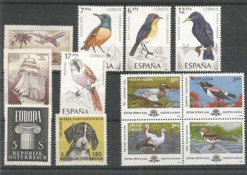 MIXED WORLD UN MOUNTED MINT SETS & PART SETS