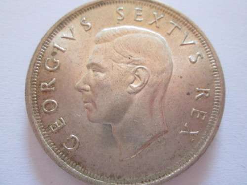 UNCIRCULATED 5 SHILLINGS CROWN 1952  (5)