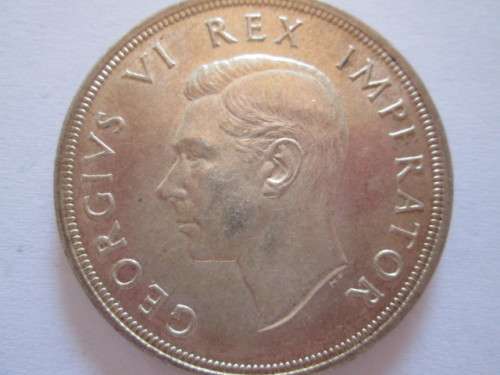 UNCIRCULATED 1947 5 SHILLINGS/CROWN  (8)