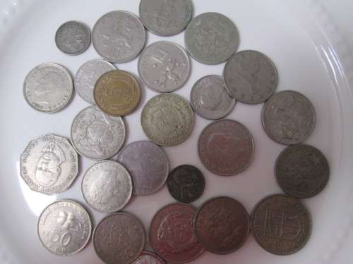 LOT OF 25 WORLD COINS