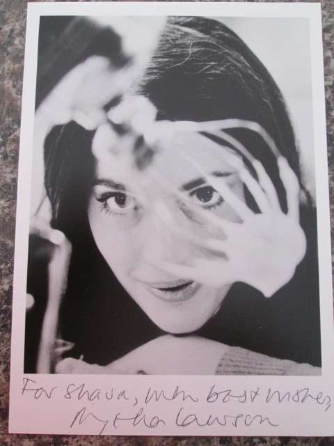AUTOGRAPHED PHOTO OF NIGELLA LAWSON FAMOUS CHEF