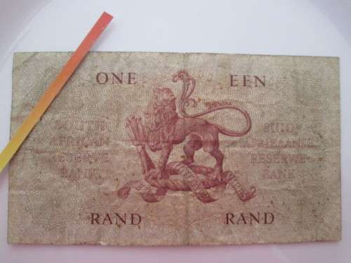 LOVELY BANK NOTE FIRST ISSUE BIT CREASED