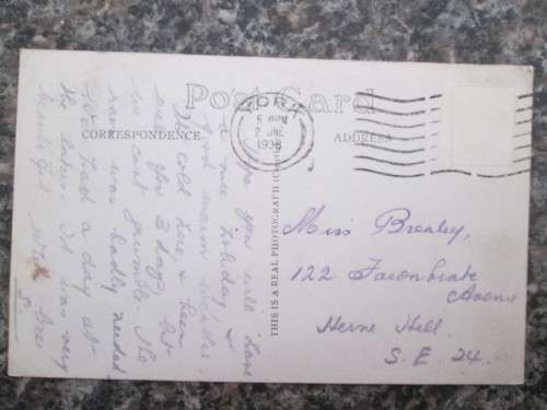 VINTAGE POSTCARD THE HOME OF THE BREEZES
