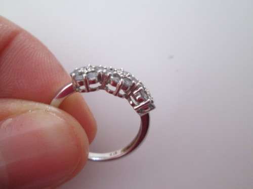 LOVELY UNUSUAL LADIES TANZANITE 9 CT WHITE GOLD RING C R A Z Y  R1!!!!