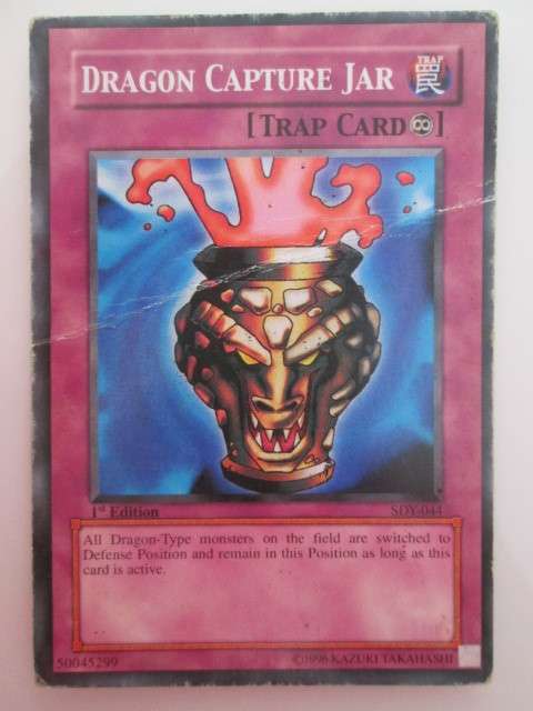 YU-GI-OH PLAYED CARD CREASE-  DRAGON CAPTURE JAR