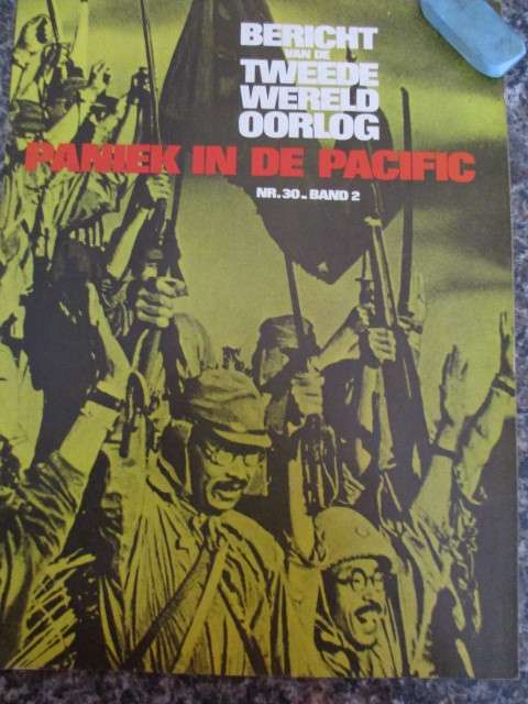 VINTAGE DUTCH MAGAZINE ON THE 2ND WORLD WAR -PANIEK IN DIE PACIFIC  1970