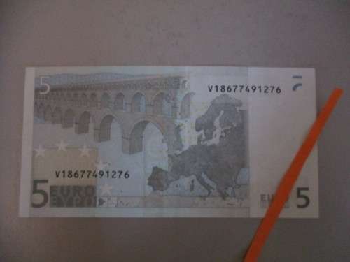 LOVELY ALMOST UNCIRCULATED 5 EURO BANK NOTE  V18677491276