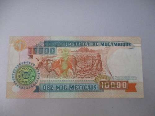 MOZAMBIQUE 1000 METICAIS BANK NOTE DC 0075802 NOTE A BIT CREASED