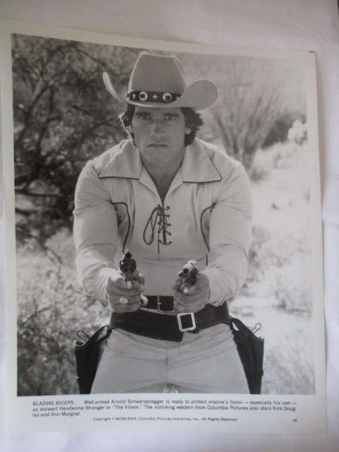 A4 SIZE PHOTOGRAPH - ARNOLD SCHWARZENEGGER