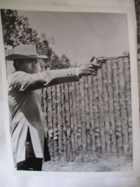 A4 PHOTOGRAPH - WAYDE PRESTON  - TV SERIRS WESTERN COLT 45