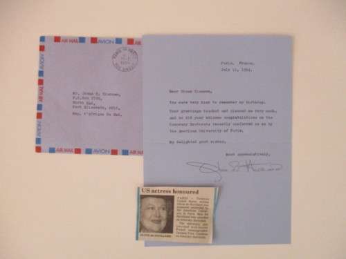 LETTER SIGNED BY ACTRESS OLIVIA DE HAVILAND 1994