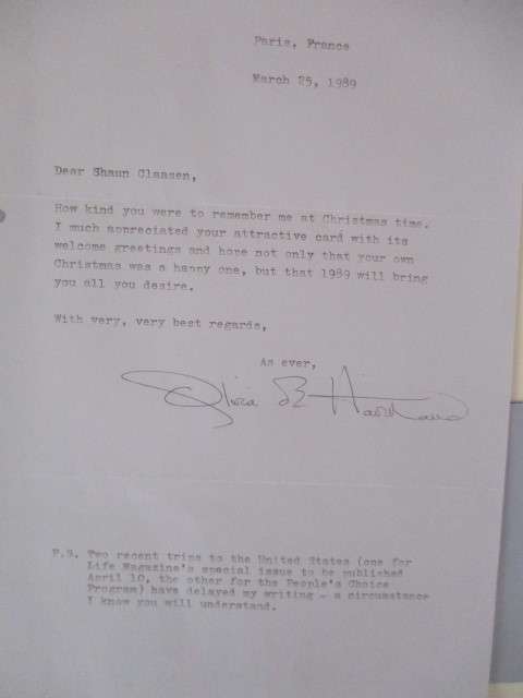 LETTER SIGNED BY ACTRESS OLIVIA DE HAVILAND  1989