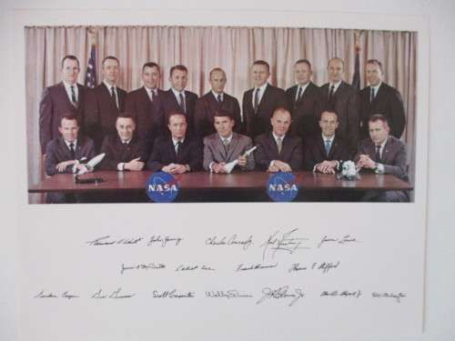 NASA PHOTOGRAPH -  SEE NAMES BELOW PRINTED AUTOGRAPHS