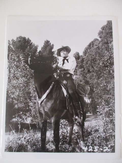 PHOTOGRAPH - WADE PRESTON  FROM WESTERN SERIES COLT 45 A4 SIZE