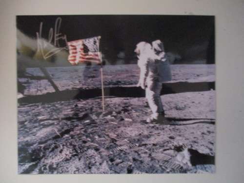 PRINTED / SIGNED A4  SIZE PHOTOGRAPH NEIL ARMSTRONG WALKING ON THE MOON