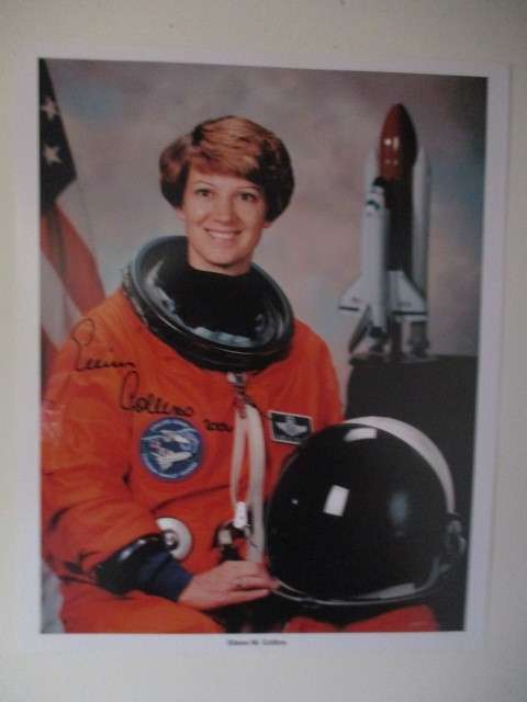 AUTOGRAPHED SIGNED A4 SIZE ASTRONAUT EILEEN M. COLLINS