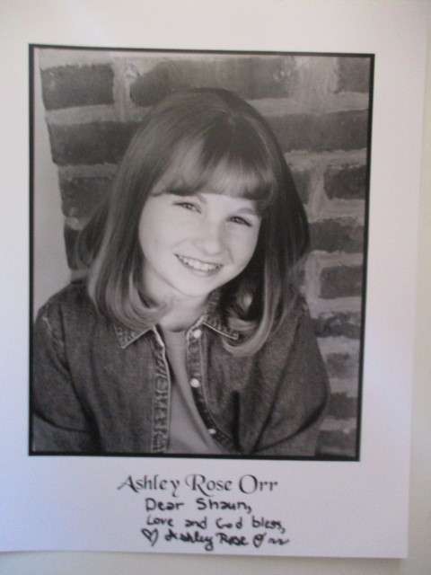AUTOGRAPHED SIGNED - ASHLEY ROSE ORR - A4 SHIRLEY TEMPLE STORY