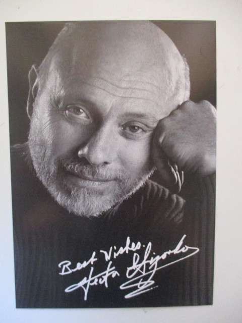 PRINTED AUTOGRAPH HECTOR ELIZONDO PRINCESS DIARIES