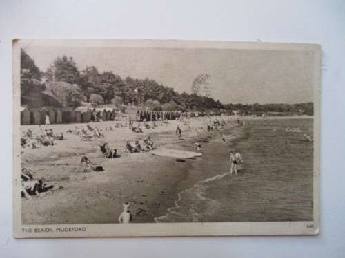 VINTAGE POSTCARD  THE BEACH MUDEFORD