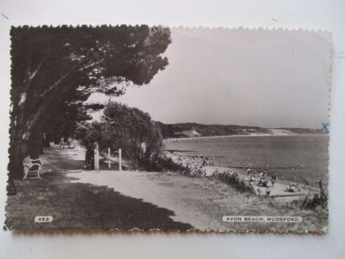VINTAGE POSTCARD AVON BEACH