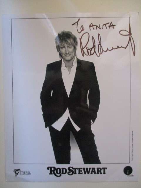 AUTOGRAPHED SIGNED - ROD STEWART A4 SINGER