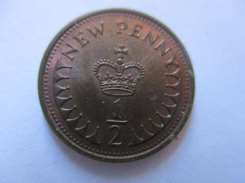GREAT BRITAIN - BRITAINS FIRST DECIMAL COINS - 1/2  NEW PENNY UNC