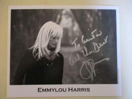 AUTOGRAPHED / SIGNED - EMMYLOU HARRIS  / SINGER   - A4 SIZE