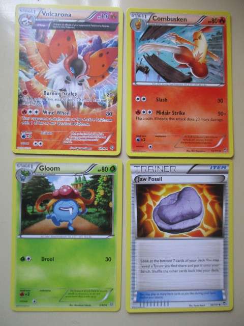 POKEMON 4 CARDS