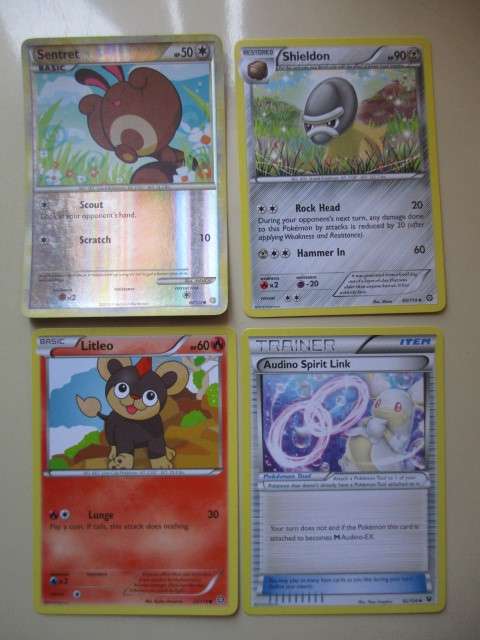 POKEMON 4 CARDS