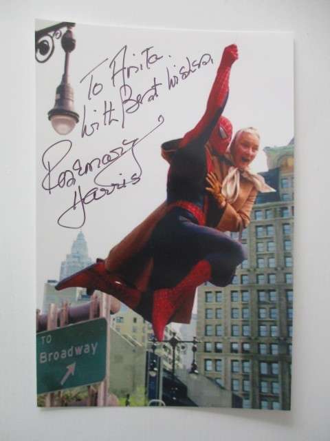 AUTOGRAPHED / SIGNED - SPIDERMAN`S - ROSEMARY HARRIS - AUNT MAY - POST CARD SIZE