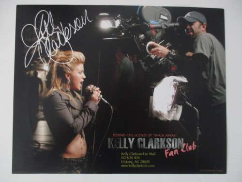 PRINTED AUTOGRAPH KELLY CLARKSON A4 SIZE