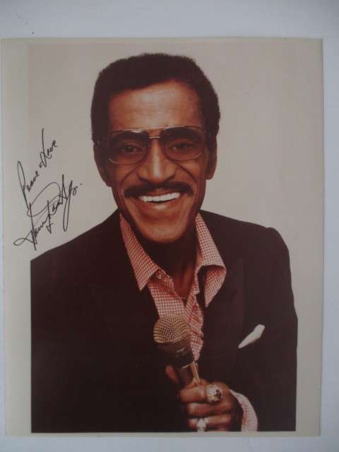 AUTOGRAPHED / SIGNED SAMMY DAVIS JR  A4 SIZE