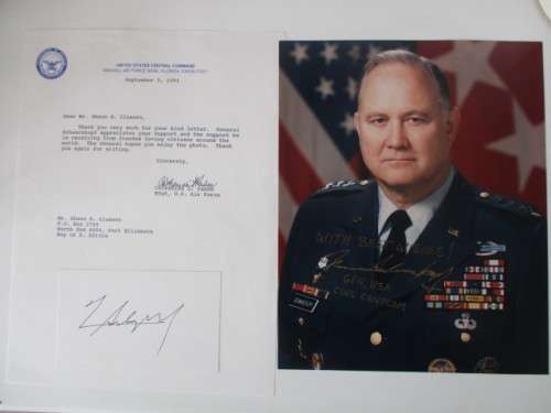 AUTOGRAPHED /SIGNED  - GENERAL  SCHWARZKOPF -  CARD SIGNATURE SIGNED AND PRINTED AUTOGRAPH