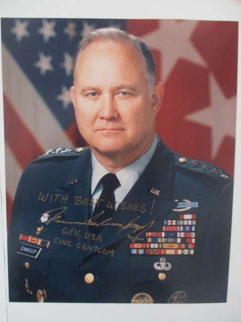 AUTOGRAPHED /SIGNED  - GENERAL  SCHWARZKOPF -  CARD SIGNATURE SIGNED AND PRINTED AUTOGRAPH