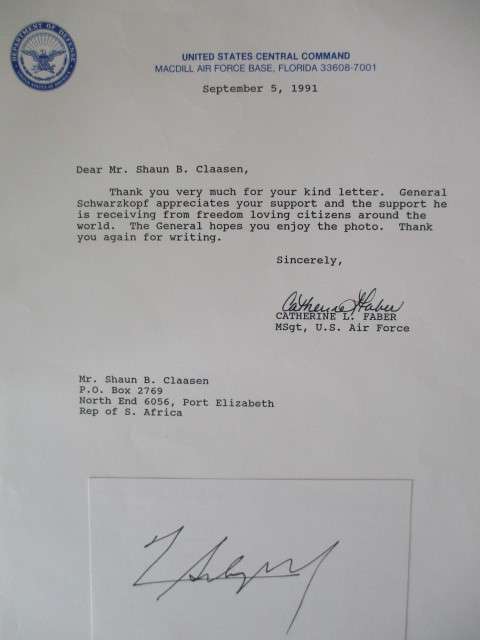 AUTOGRAPHED /SIGNED  - GENERAL  SCHWARZKOPF -  CARD SIGNATURE SIGNED AND PRINTED AUTOGRAPH