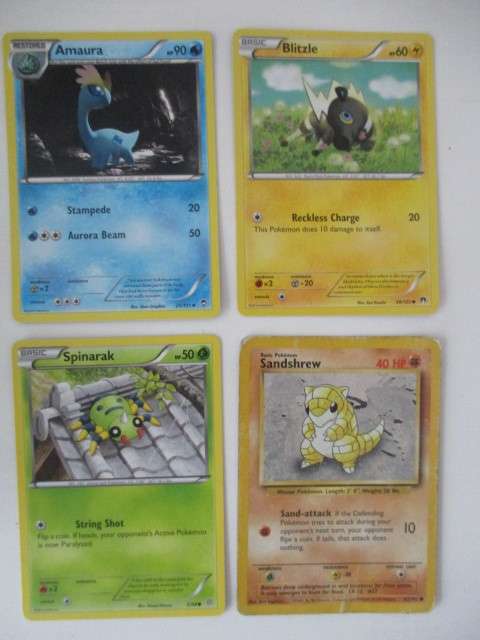 POKEMON 4 CARDS