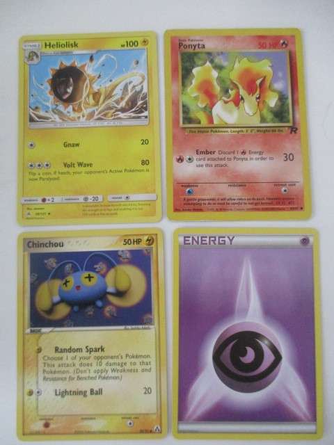 POKEMON 4 CARDS