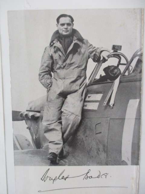 AUTOGRAPHED SIGNED -  SIR DOUGLAS BADER - DOUBLE AMPUTEE !!!!  PILOT SECOND WORLD WAR  SIGNED LETTER