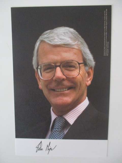 AUTOGRAPHED SIGNED - THE RT HON, SIR JOHN MAJOR PRIME MINISTER OF ENGLAND