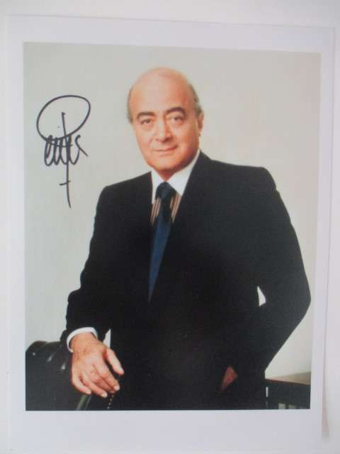 PRINTED AUTOGRAPH OF AL FAYED HARRODS CEO DODI  FAYED FATHER