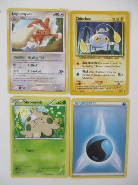 POKEMON 4 CARDS