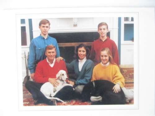 AUTOGRAPHED SIGNED / DAN QUAYLE AND CHRISTMAS CARD A4 SIZE