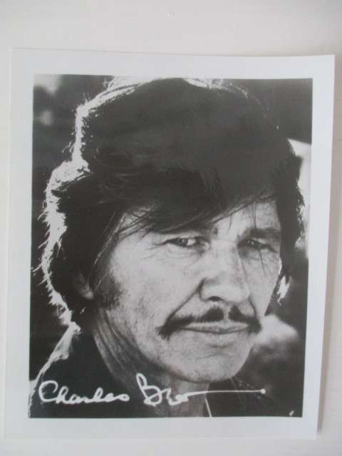 PRINTED AUTOGRAPH - CHARLES BRONSON -  ABOUT POSTCARD SIZE