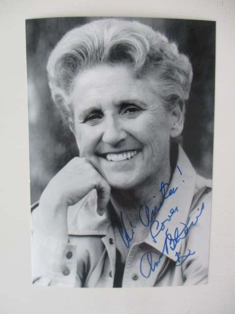 AUTOGRAPHED /SIGNED-   ANN BE DAVIS - HOUSEKEEPER OF THE BRADY BUNCH