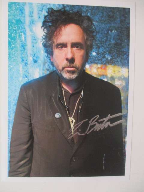 PRINTED AUTOGRAPH -  TIM BURTON -  13CM X  18 CM