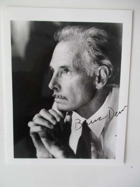 AUTOGRAPHED /SIGNED - BRUCE DERN / THE GREAT GATSBY /  FREAKS / NABRASKA - ACTOR