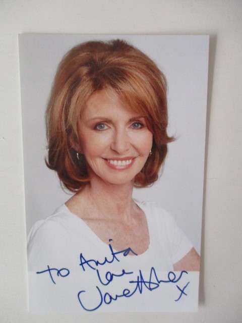 AUTOGRAPHED SIGNED - JANE ASHER - ACTRESS THE GOOD GUYS  POSTCARD SIZE