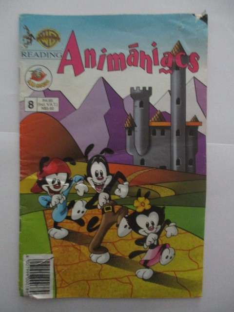 WARNER BROTHERS COMICS  -ANIMANIACS  NO. 8   1995 -  4 FREE HERO CARDS